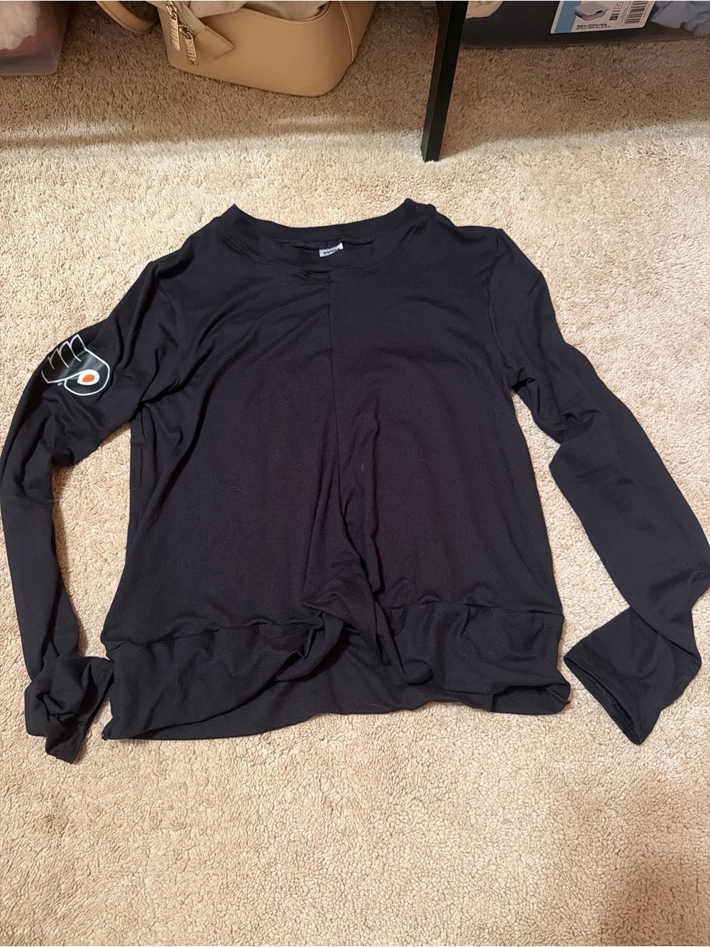 Flyers long sleeve shirt with white and orange logo on the sleeve with cute